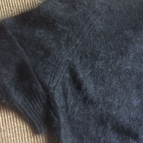 mohair v-neck sweater - Picture 6 of 6